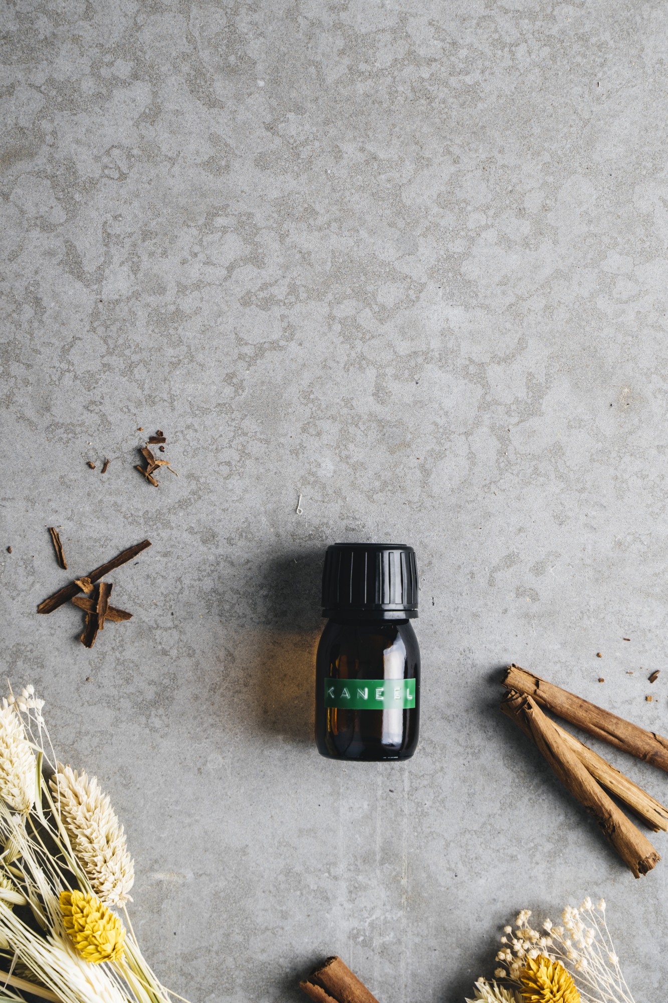 Essenti&euml;le olie - Kaneel | &euro;45,95